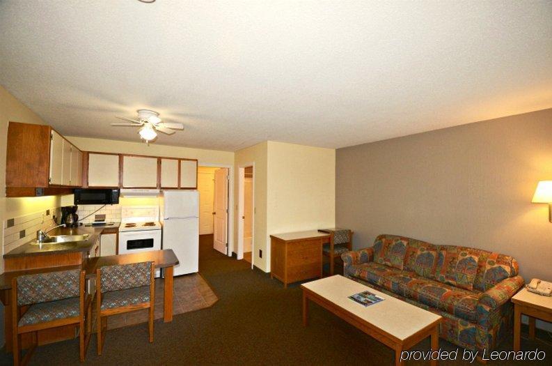 Siesta Suites Κελόουνα  Εξωτερικό φωτογραφία