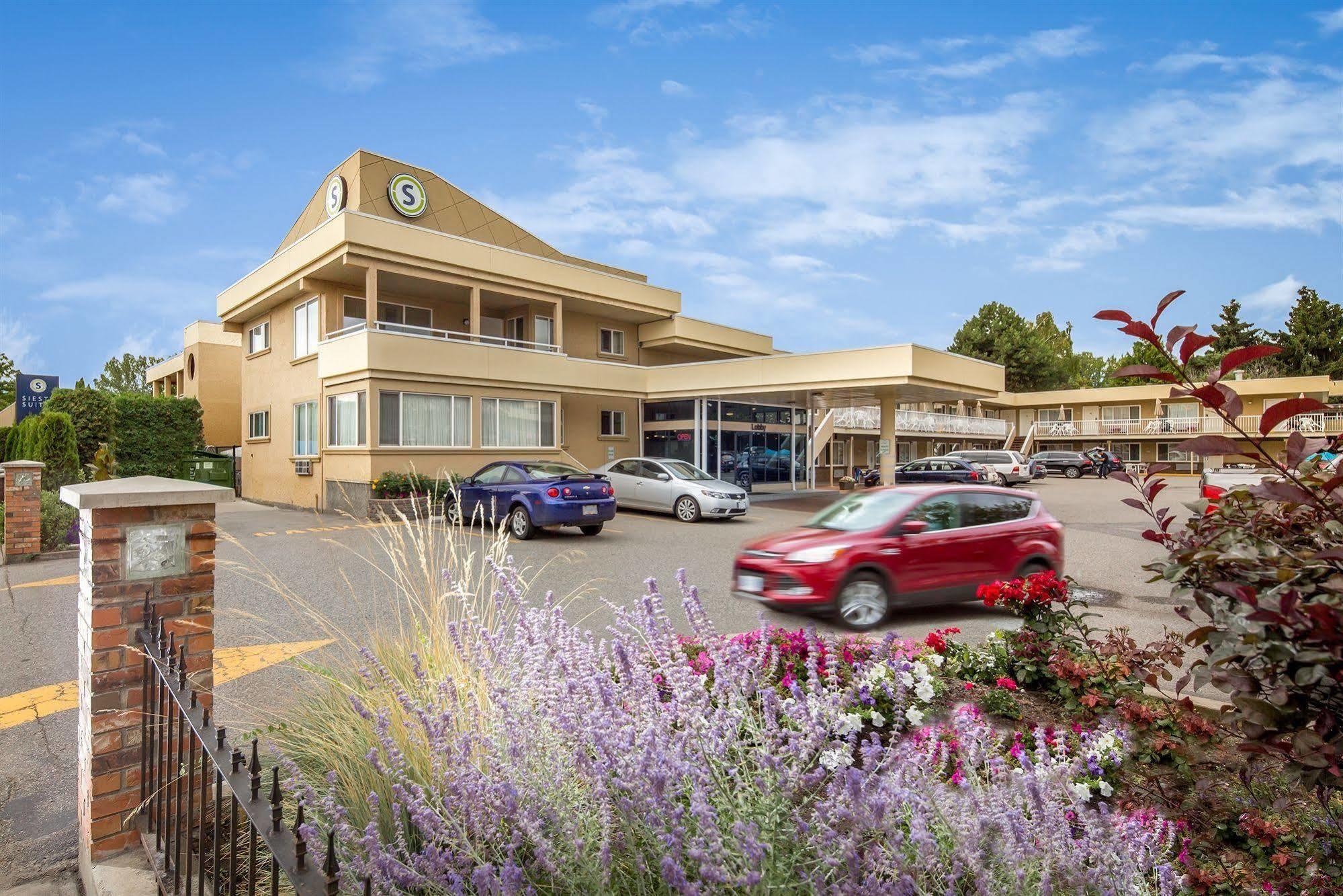 Siesta Suites Κελόουνα  Εξωτερικό φωτογραφία